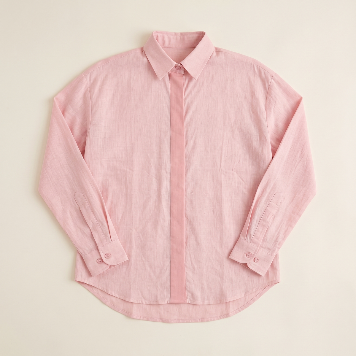Llover Shirt oversized Khadi cotton tunic in light pink with sheer lace back panel – view 4