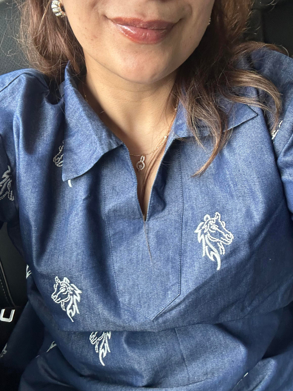 Sabki Denim relaxed tunic shirt in indigo denim with white horse motif embroidery – view 4
