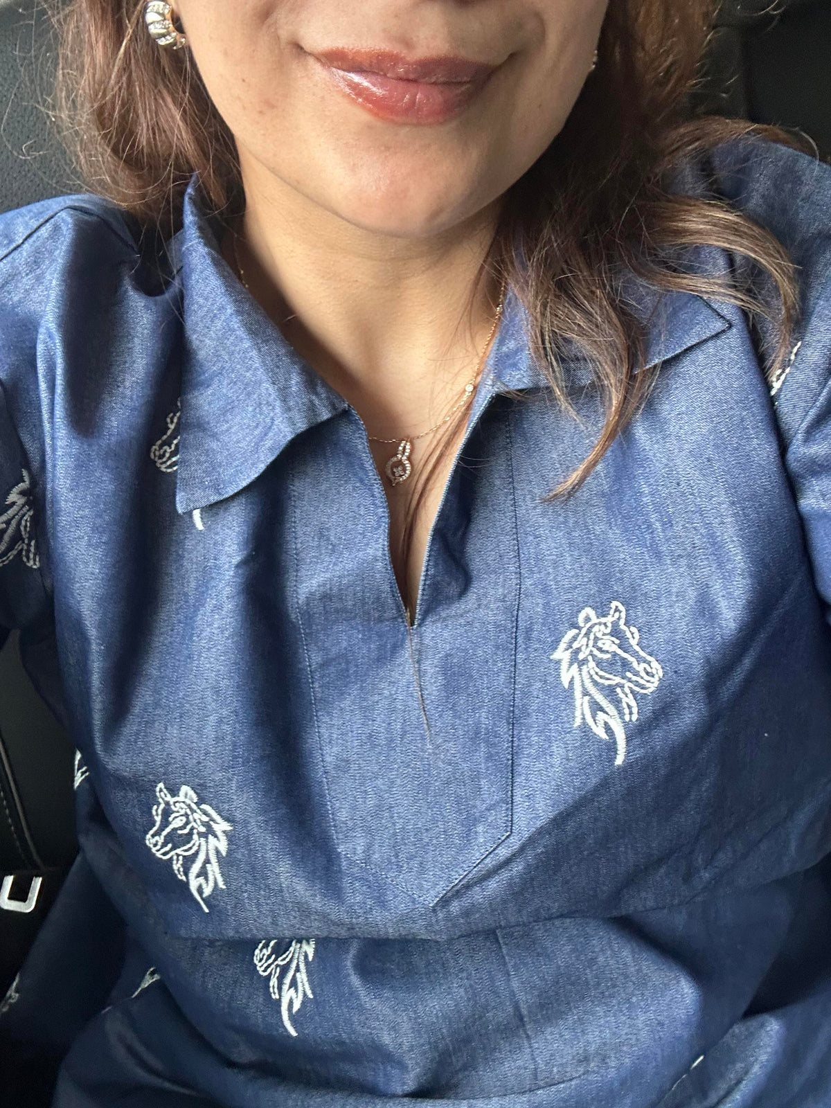 Sabki Denim relaxed tunic shirt in indigo denim with white horse motif embroidery – view 4